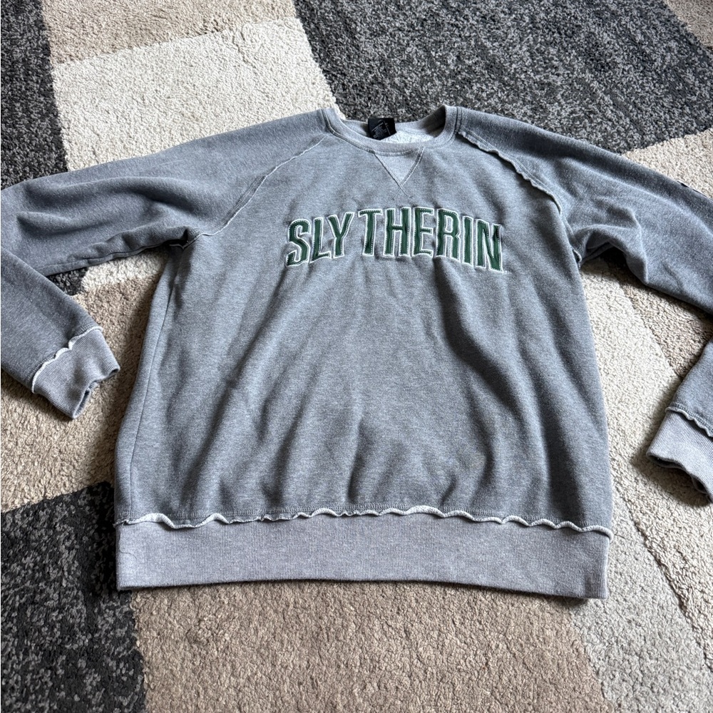 Harry Potter 'Slytherin' Pullover Gray Sweatshirt - XL - Picture 2 of 7